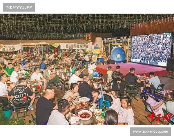 里尔绝杀夜引爆足球经济效应 周边餐饮业营收翻倍 里尔绝杀夜引爆足球经济效应 周边餐饮业营收翻倍