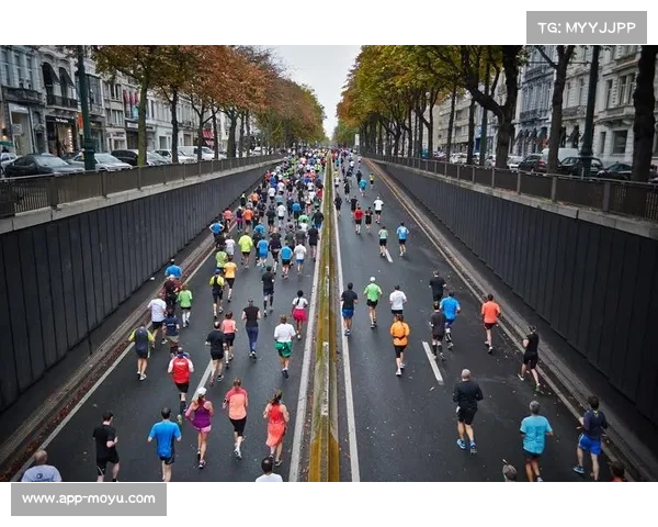 阿迪达斯包揽纽约马拉松男子奖牌,团队装备优势引关注 阿迪达斯包揽纽约马拉松男子奖牌,团队装备优势引关注