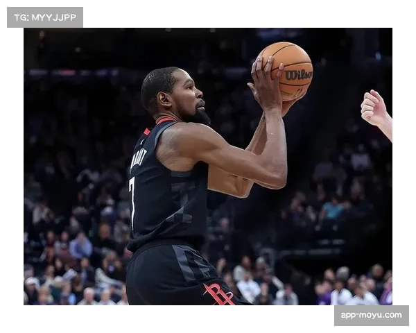 太阳第三节一波流带走比赛,布克杜兰特合砍65分击败缺少亚历山大的雷霆